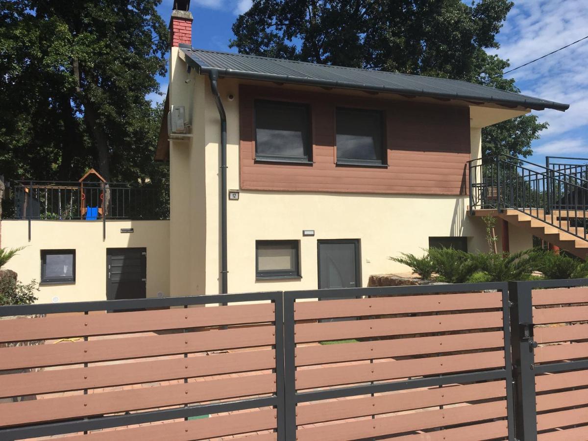 Balaton Wellness Tom Cat Nyaralo 1 Wellness Es 1 Gyermekbarat Apartmannal Kovagoors Zewnętrze zdjęcie